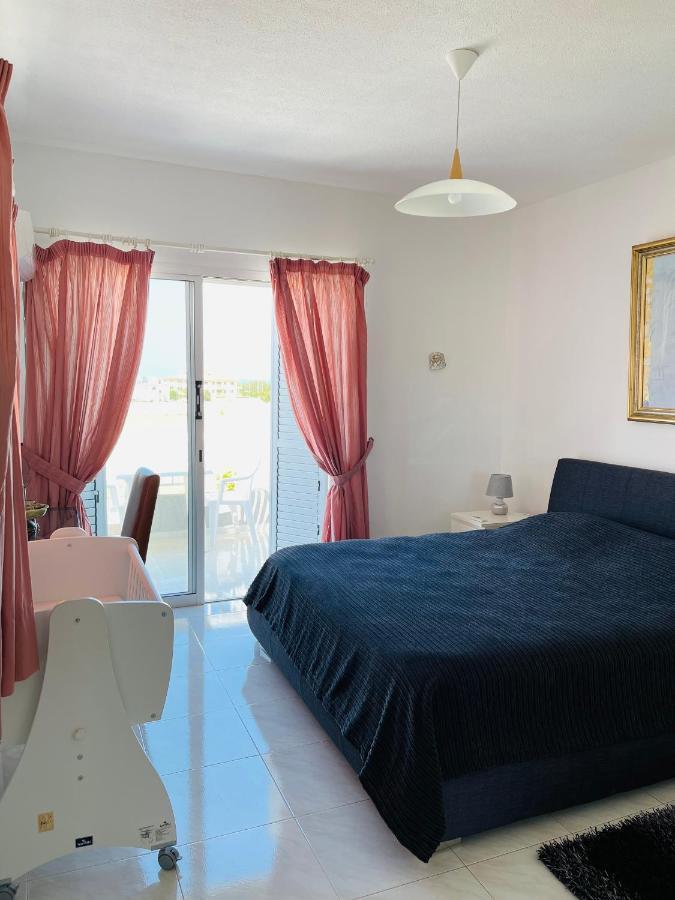 Апартаменты Peaceful Townhouse With Private Pool Near The Sea Пафос Экстерьер фото